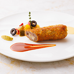 グリュイエールチーズを包んだ仔牛のエスカロップ～