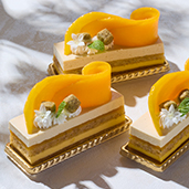 ジャスミンとマンゴーのケーキ